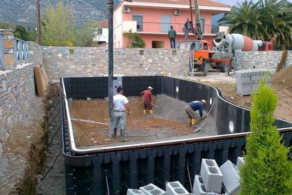 Πισίνα στην Αγριά Βόλου