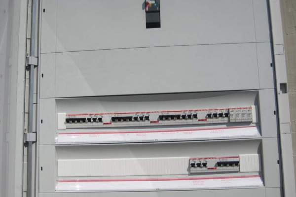 2010-Ηλεκτρολογική Εγκατάσταση Φωτοβολταϊκoύ Σταθμού 100 KWp στη Α' ΒΙΠΕ Βόλου για την "RS Energy"