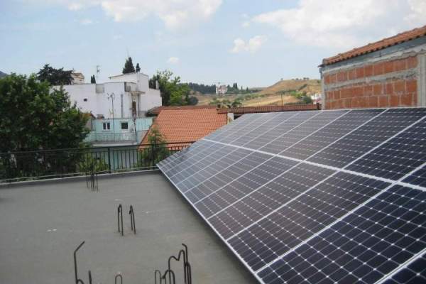 2011-Εγκατάσταση Φωτοβολταϊκoύ Σταθμού 10 KWp στο Βελεστίνο για την "Apostolos Bobolas"