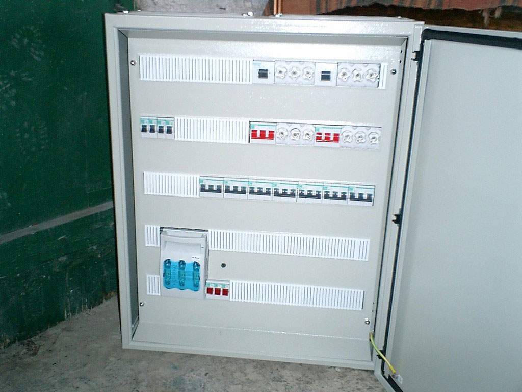 Ηλεκτρολογικών Πινάκων Χ.Τ